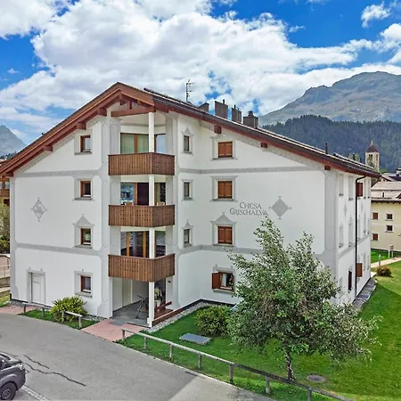 Abitaziun Grischalva 5 - Celerina Apartment